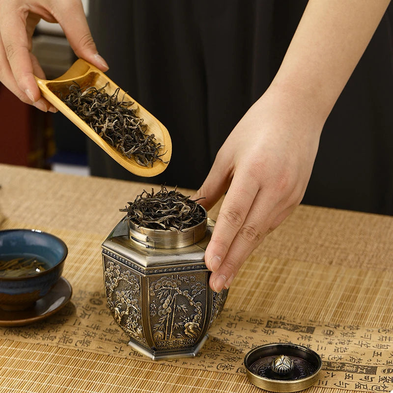 Metal Large Capacity Tea Cans Green Black Tea Container Jar Sugar Coffee Caddy Storage Can Tea Sealed Box Home Kitchen